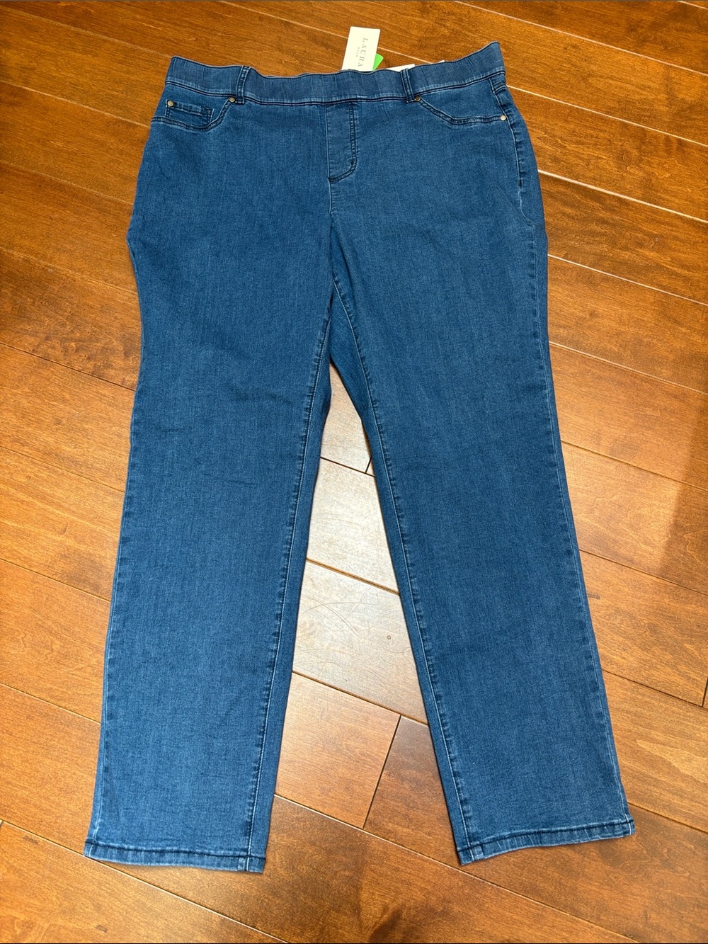 Straight-Leg Women's Jeans in Classic Blue Denim